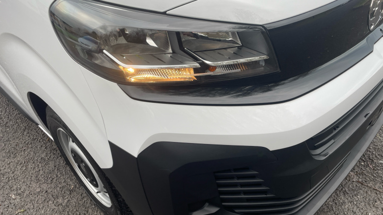 Vauxhall Vivaro L2 Diesel 2.0 Turbo D 145 Prime H1 Van